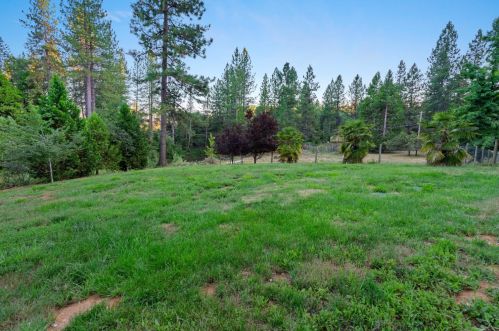 13549 Greenhorn Rd, Grass Valley CA  95945-9337 exterior
