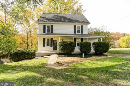 64 Frogtown Rd, Hanover, PA 17331-9310