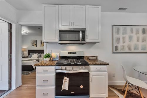 1244 106th Ave, Oakland CA  94603-3814 exterior