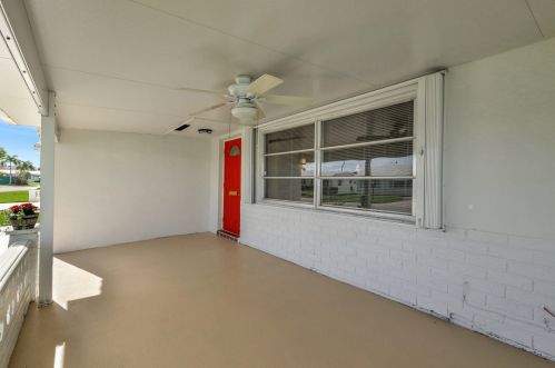 1105 16th St, Boynton Beach FL  33426-5815 exterior