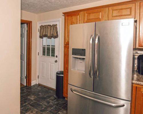 2632 Russell Dr, New Kensington PA  15068-3037 exterior