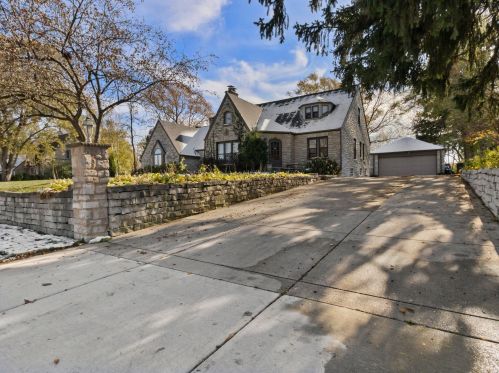 3227 Layton Ave, Milwaukee WI  53221-2632 exterior