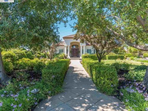 553 Santel Ct, Pleasanton, CA 94566-6398