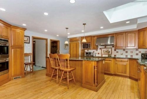 18 Goward Dr, Mansfield, MA 02048-3238