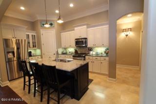 210 Bayou Parc Dr, Youngsville LA  70592-5594 exterior