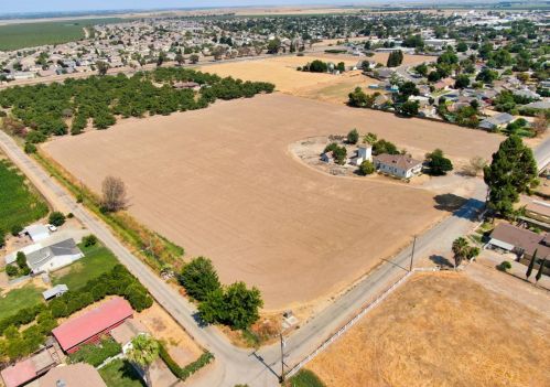 27642 Fig Ln, Newman CA  95360-1145 exterior