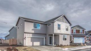 63377 Lamoine Ln, Bend, OR 97701-9499