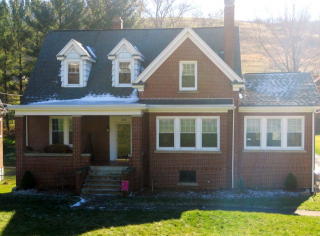 524 Fincastle Tpke, Tazewell, VA 24651-1353