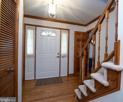 6104 Fox Point Rd, Fredericksburg VA  22407-8330 exterior