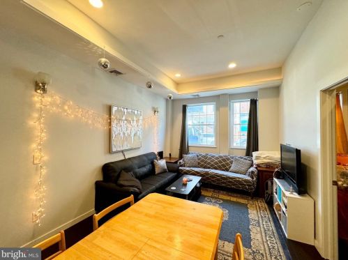 1311 6th St, Philadelphia, PA 19147-5829