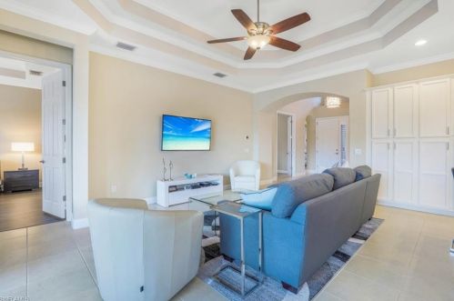 9366 Isla Bella Cir, Bonita Springs FL 34135-7274 exterior