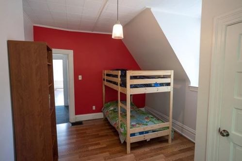 5621 Jackson St, Pittsburgh PA  15206-1521 exterior