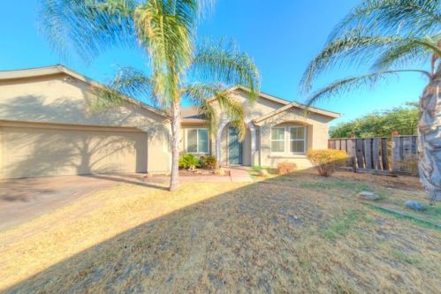 5135 Pine Ave, Fresno, CA 93722-8737