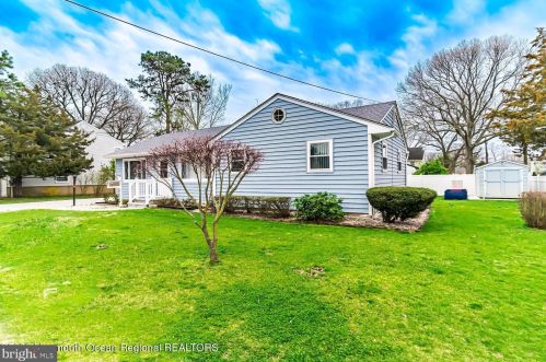 2214 Mahoney Dr, Point Pleasant Beach, NJ 08742-3821