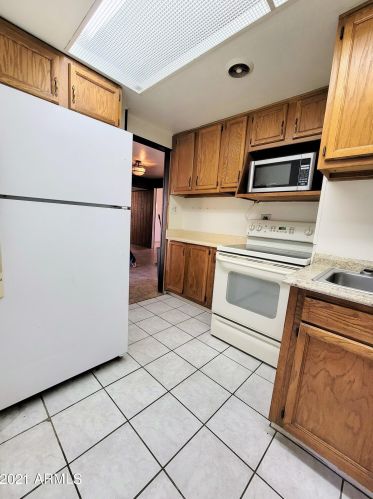 8245 31 Ave, Phoenix AZ 85009-5646 exterior