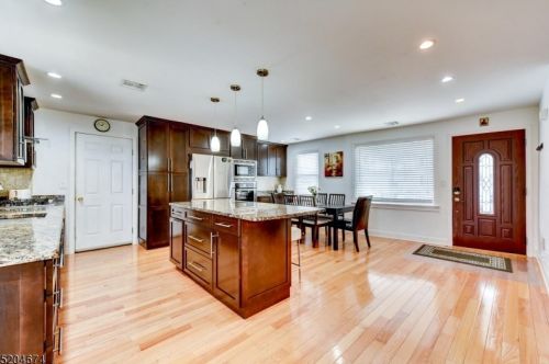 15 5th Ave, Manville NJ  08835-1321 exterior