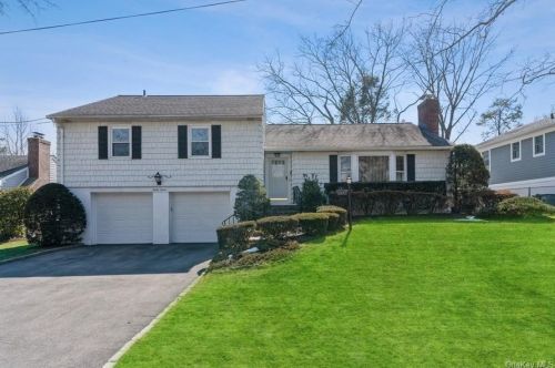 37 Donnybrook Rd, Scarsdale, NY 10583-6703