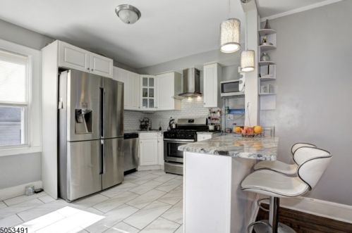 1 Wolf Pl, Irvington NJ  07111-2849 exterior