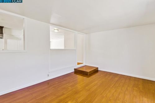 997 Hacienda Ave, San Lorenzo CA  94580-2856 exterior