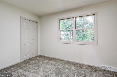 145 Ridings Way, Lancaster PA  17601-1707 exterior
