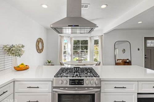 3508 Olive Ave, Long Beach CA  90807-4644 exterior