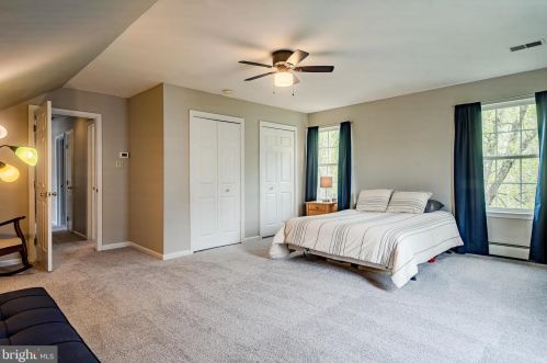 1048 Ryans Run, Boothwyn PA  19060-4411 exterior