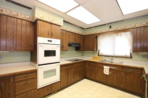 393 Merrill Ave, Fond Du Lac, WI 54935-3665