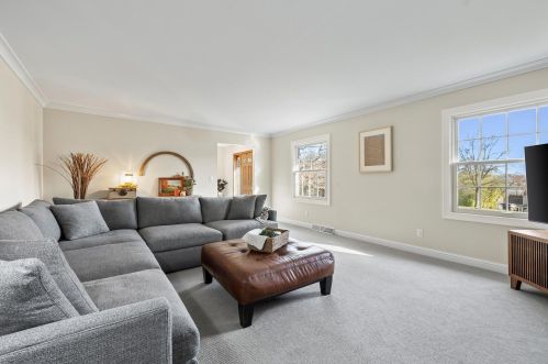1110 Downing Dr, Waukesha WI  53186-6735 exterior