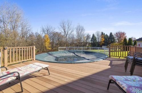 2922 Copper Mountain Ct, Green Bay WI  54313-3207 exterior