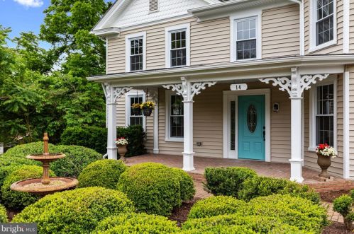 14 Colonial Hwy, Hamilton VA  20158-9009 exterior