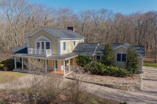 4 Longacre Ln, Lyme, CT 06371-1155