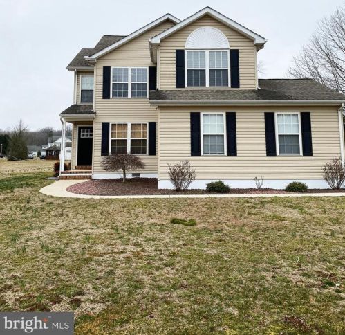 17 Dandelion Dr, Harrington, DE 19952-1787