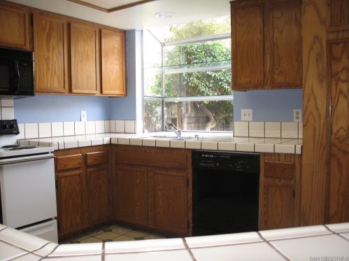 2037 Haller St, San Diego, CA 92104-5363