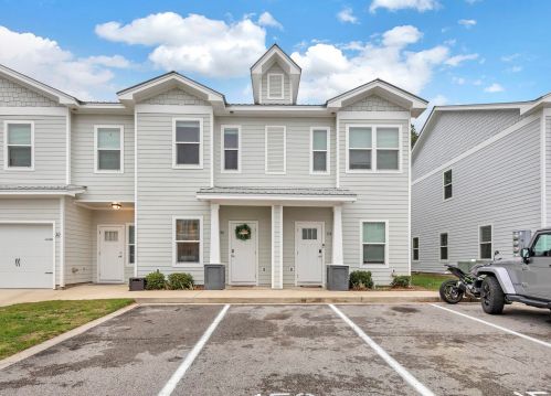 158 Sand Palm Rd, Freeport, FL 32439-3723