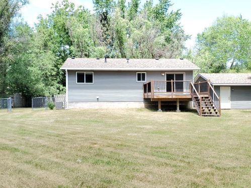1690 2nd St, Saint Paul, MN 55110-3175