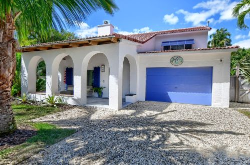 1206 9th Ave, Delray Beach FL  33483-5939 exterior