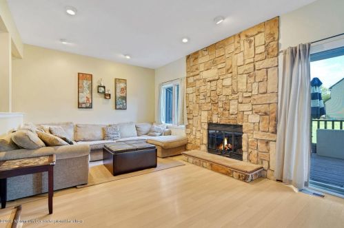 58 Malibu Ct, Old Bridge NJ  08857-3053 exterior