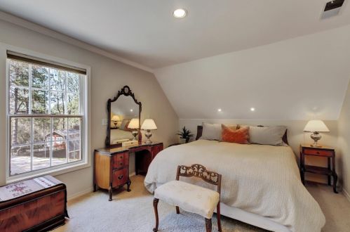 18880 Blackhawk Ct, Grass Valley CA  95949-8324 exterior