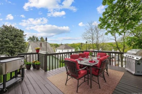 325 Commerce St, Hawthorne NY 10532-2399 exterior