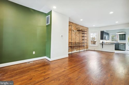 752 Harvard St, Washington DC  20001-3810 exterior