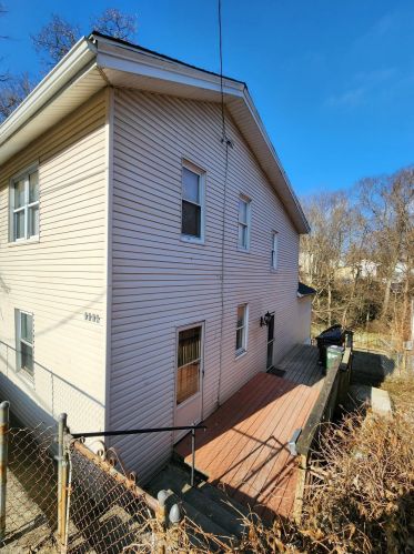 1114 John St, Covington, KY 41016-1637
