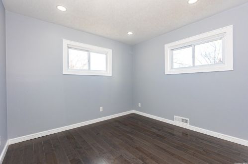 151 Reynolds Rd, West Islip NY  11795-2916 exterior