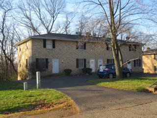 7464 Seymour St, Massillon, OH 44646-2649