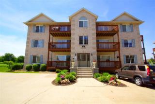 2957 Holiday Ct, Panarama Park, IA 52722-6723