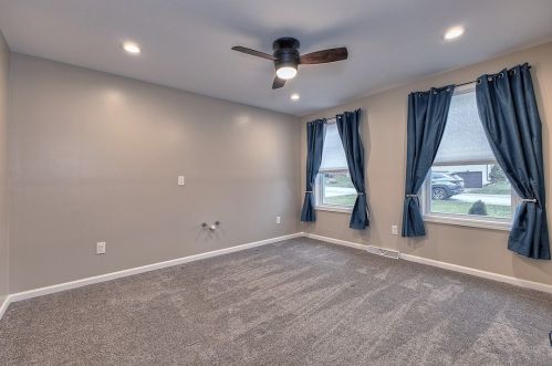 5268 Center Dr, Latrobe PA  15650-2770 exterior