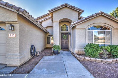935 Horseshoe Ave, Gilbert, AZ 85233-5708