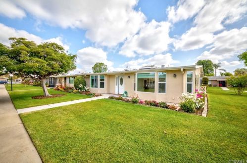 13210 Seaview Ln, Seal Beach, CA 90740-7208