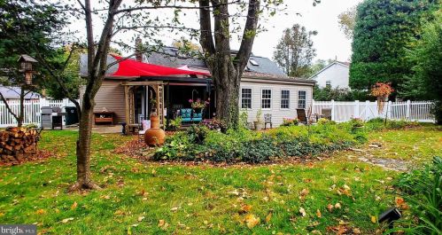 3210 Highland Dr, Easton PA  18045-2012 exterior