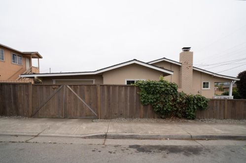 1738 Goodwin St, Seaside CA  93955-4414 exterior