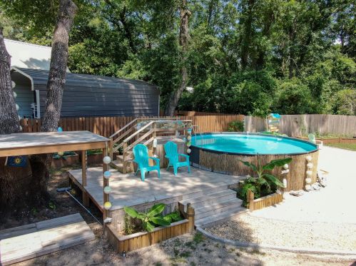 202 Waterview Cove Dr, Freeport FL  32439-2805 exterior